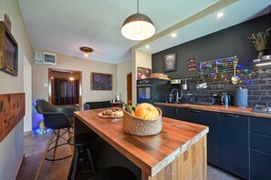 Fridge, oven, stovetop, dishwasher - Villa Chill House Keti - Private Pool and Jaccuzzi (Mihovljan)