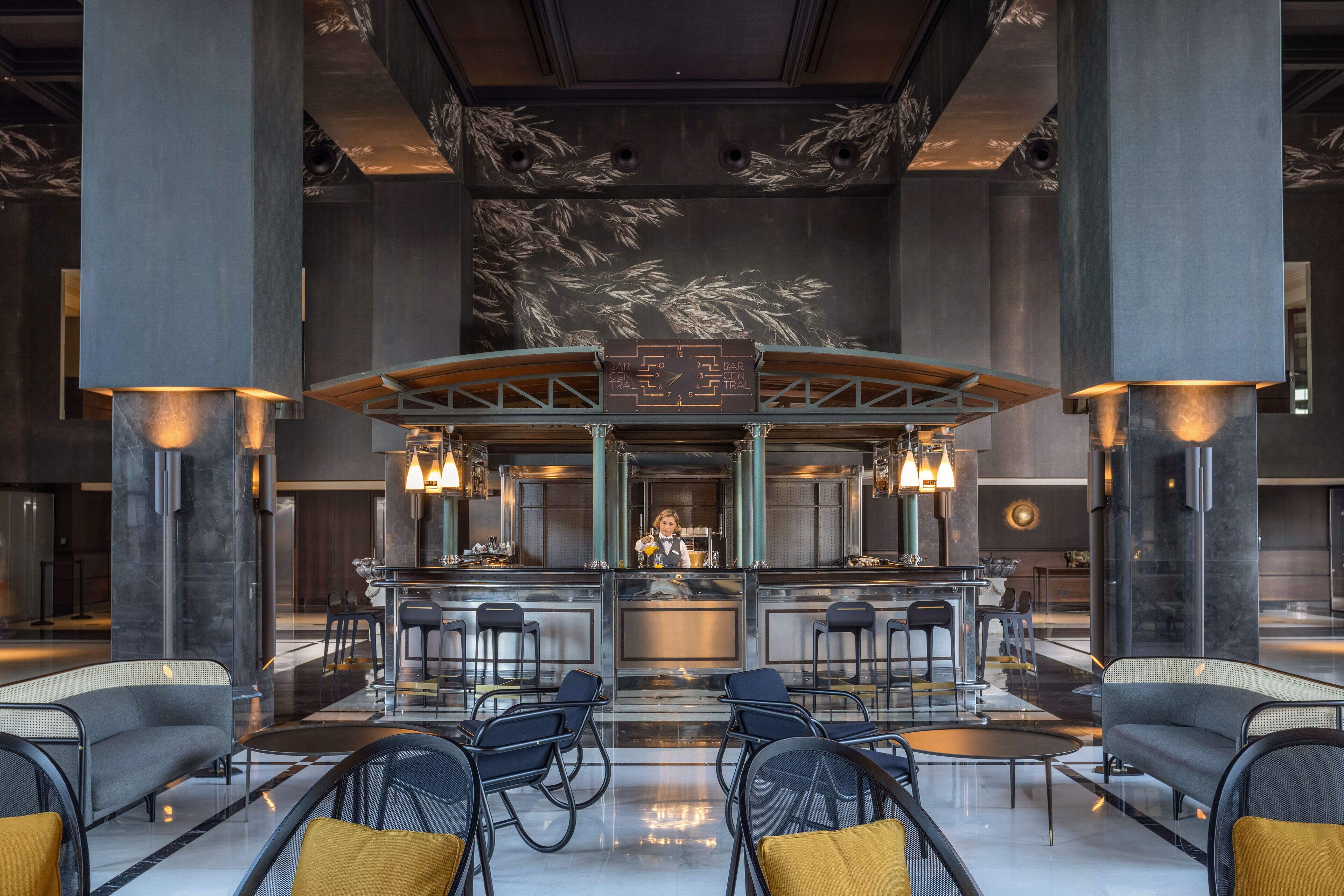 7 bars, 10 bars de plage, bar en bord de piscine