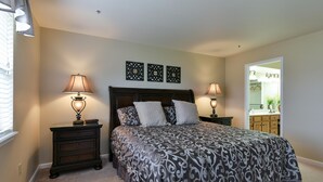 Condo (TeeRrific Inn - Large living areas - ) | Fachada