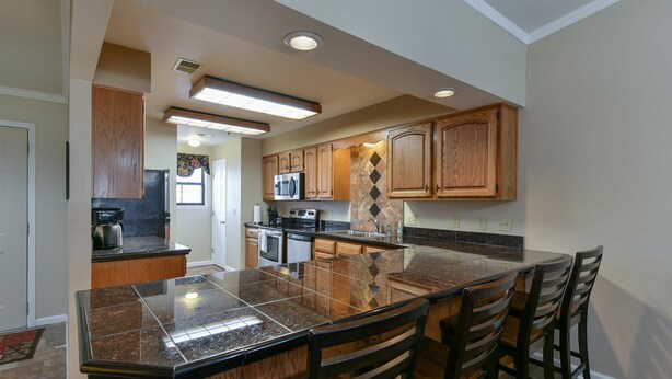 Condo (TeeRrific Inn - Large living areas - ) | Fachada
