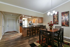 Exterior - Teerrific Inn - Large Living Areas - Close TO ALL OF Branson!! - (Branson)
