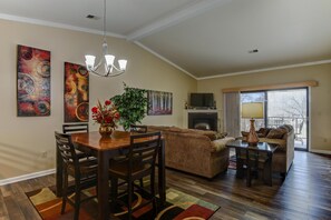 Condo (TeeRrific Inn - Large living areas - ) | Exterior