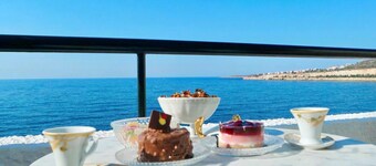 Elpida Seafront Paradise Apartment in Crete