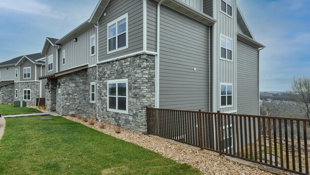 Unclassified image, 1 of 30, button - Mystic Cove Condo - Pool - Perfect Location!! (Branson)