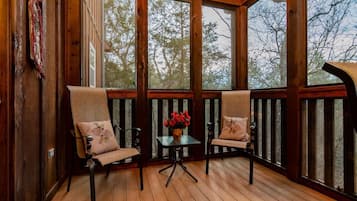 House (Bear Hug - Cabin comfort - OUTDOOR PO) | Exterior