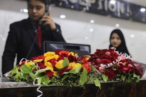 Reception - Pool & Park Hotel (Lahore)