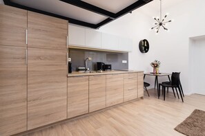Fridge, stovetop, dishwasher, coffee/tea maker - Dietla 66 | Apartment with mezzanine | Home office (Kraków)