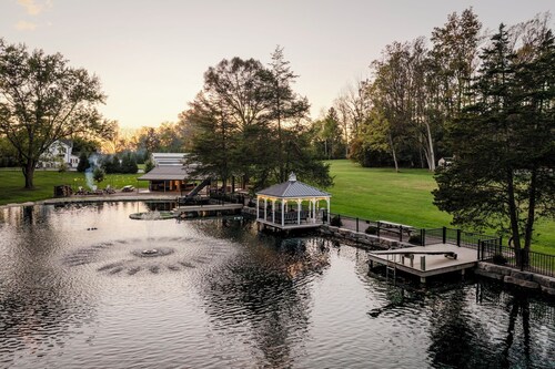 Outdoor Oasis with pickleball, swimming pond, basketball, shuffleboard &  pavilion with kitchen