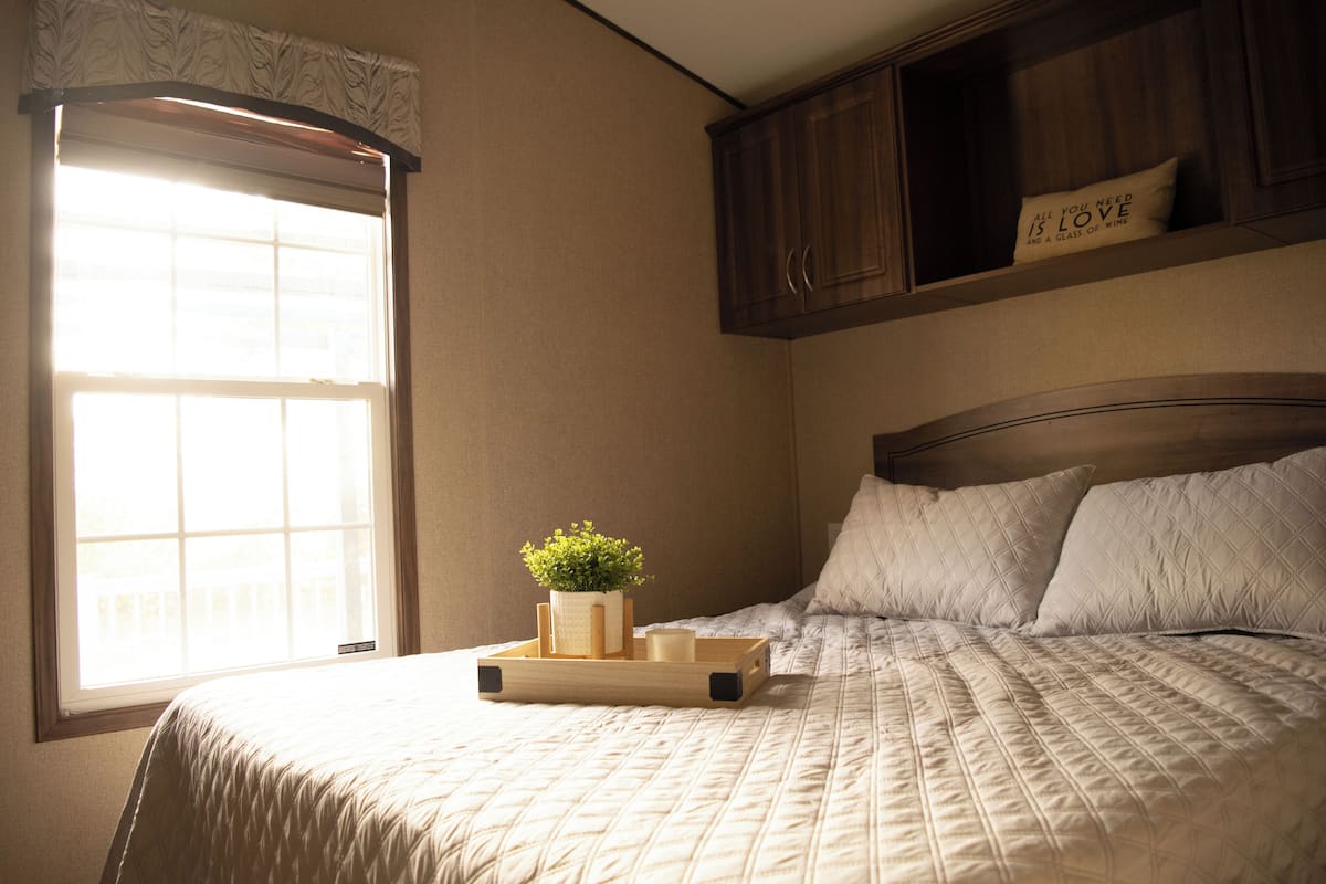 Family Cottage | 2 bedrooms, individually decorated, individually furnished
