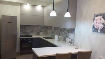 Dining tables, kitchen islands