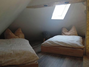 3 bedrooms, internet