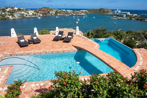 Villa Mila: The Pearl of Sint Maarten - #1 Rated villa in Oyster Bay