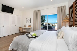5 bedrooms, in-room safe, desk, iron/ironing board