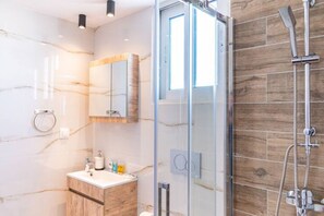 Apartment | Badezimmer