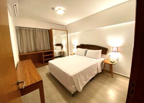 1 bedroom, desk, free WiFi, bed sheets
