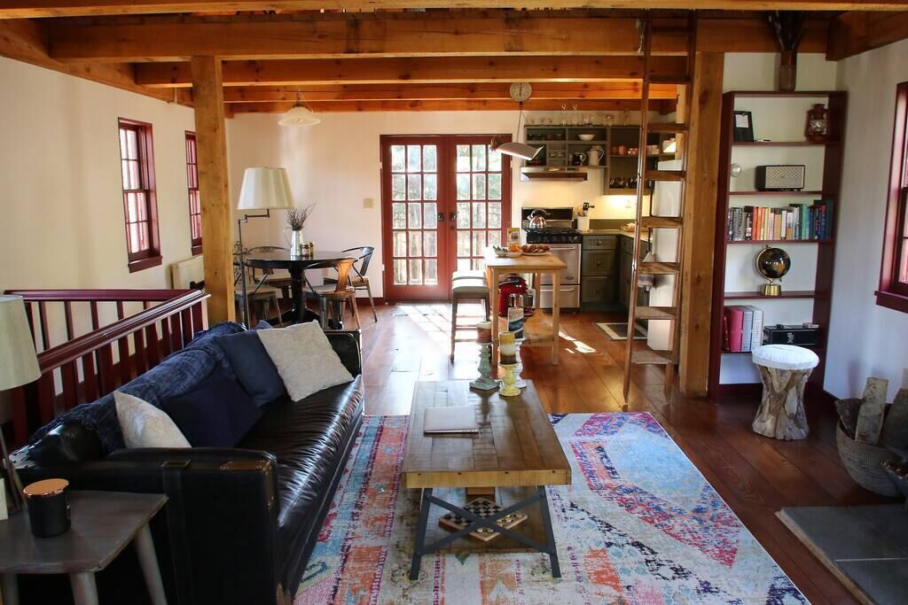 Cozy Hudson Valley Cabin, Fully Stocked w/ Wifi