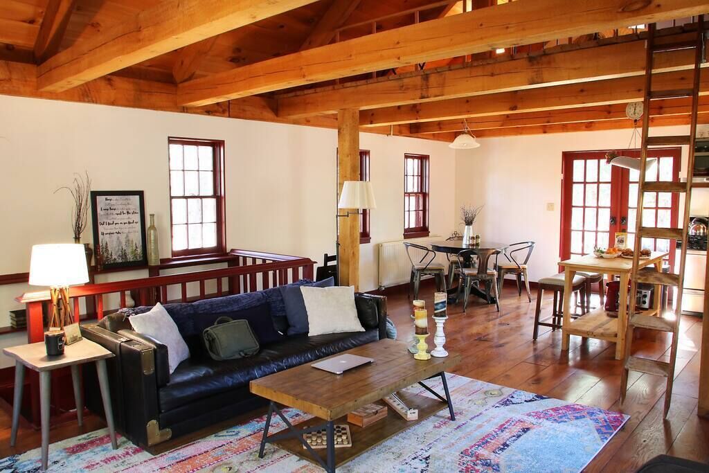 Cozy Hudson Valley Cabin, Fully Stocked w/ Wifi