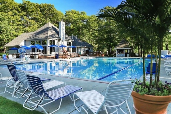South Ridge Center Lap Pool and Baby Pool. Heated pool