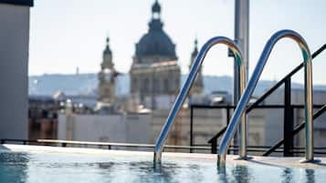 Piscine extérieure (ouverte en saison)