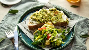 每日供应自助式早餐(每人 EUR 17)