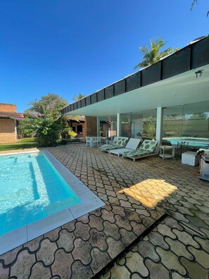 Piscine extérieure