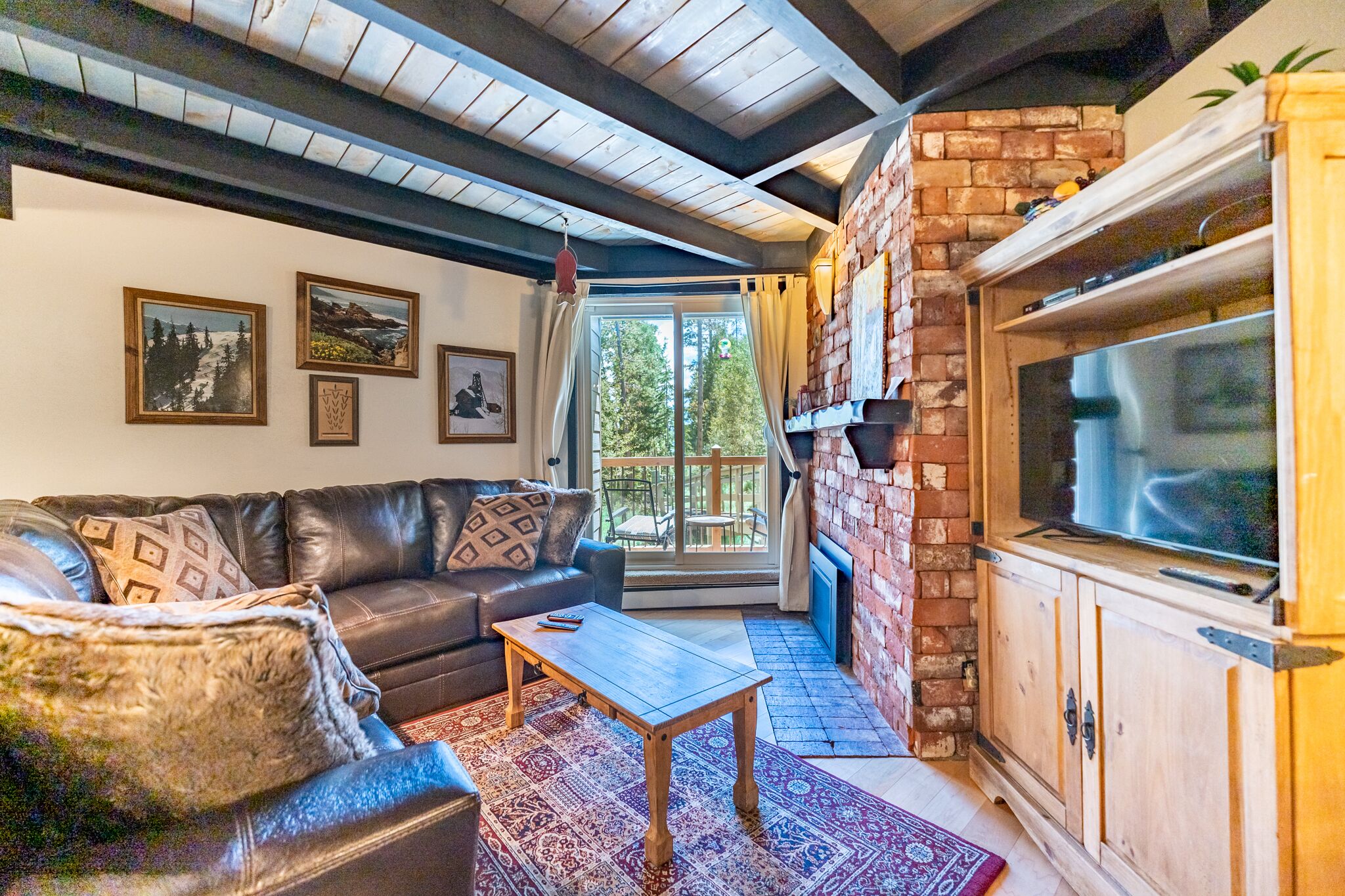 Private Balcony, Central Location, Great Amenities, Fireplace