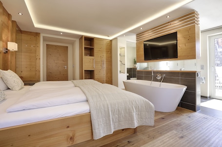 Studio Suite | Free WiFi, bed sheets