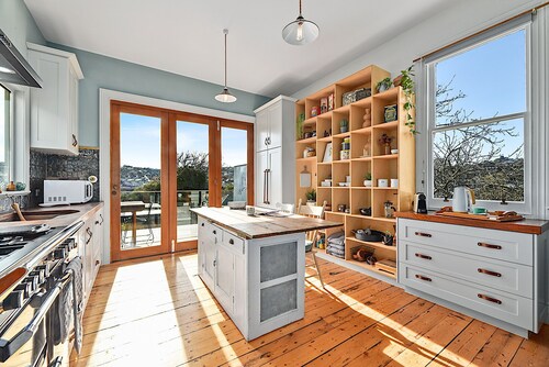 Funky cottage in South