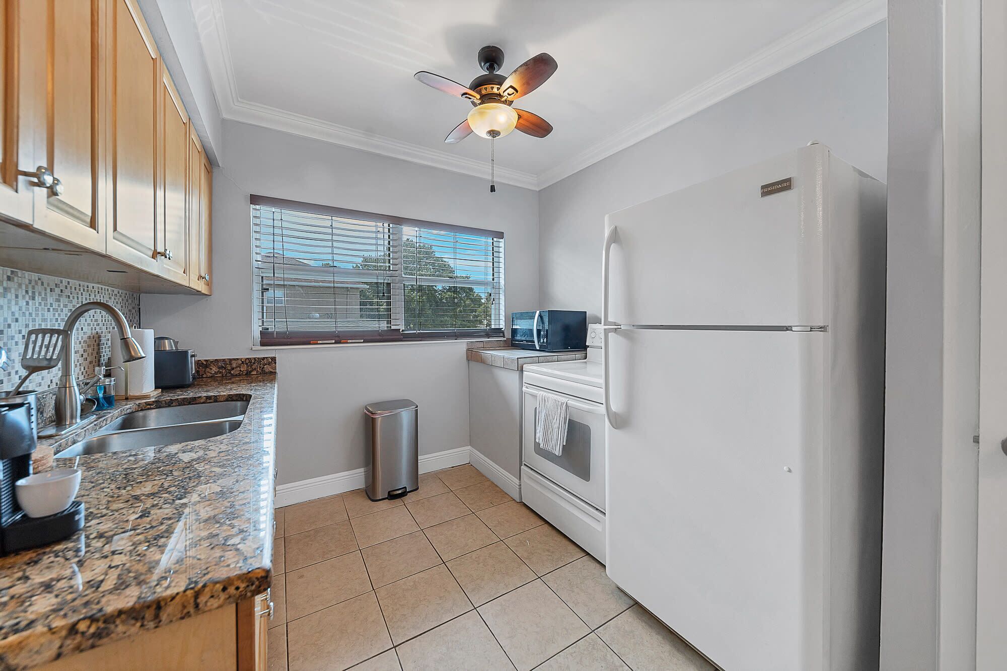 Designed 1BR with Garden in Tampa Virginia Park