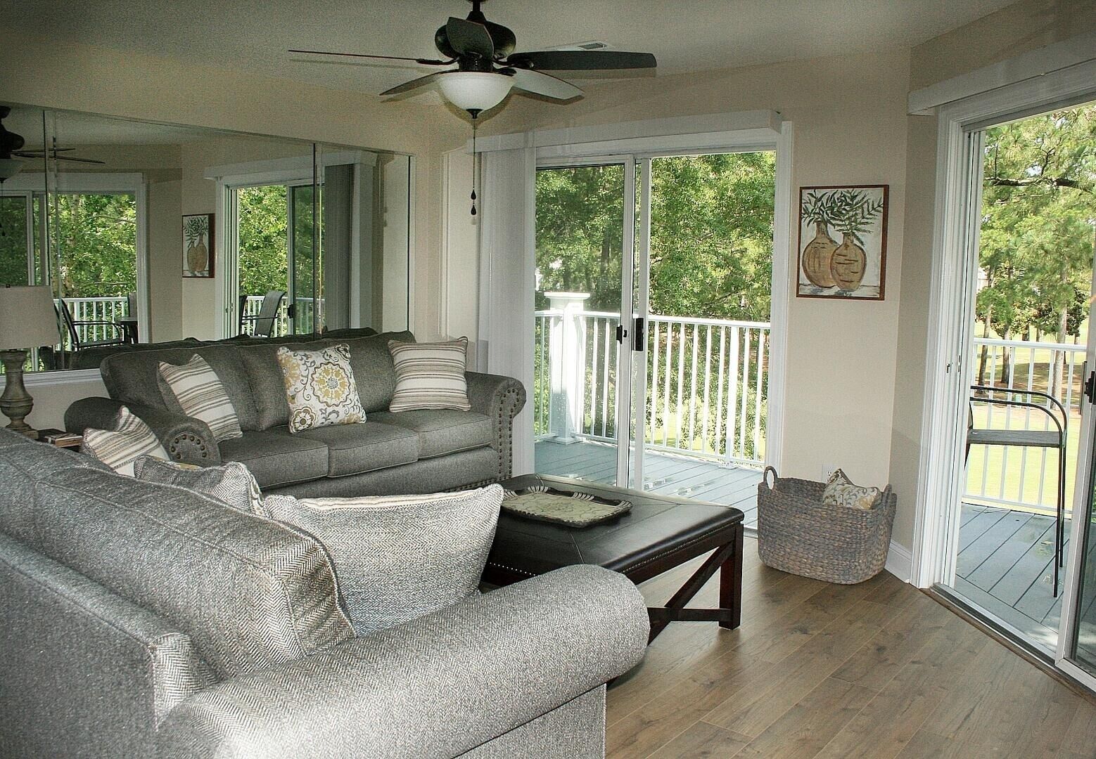 Villa, 2 Bedrooms | Living room | TV