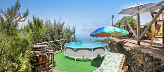 Country House "Finca Las Carmenes" with Sea View, Pool, Terrace & Garden