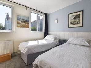 2 bedrooms, individually decorated, individually furnished, free WiFi - Bahari (Lyme Regis)