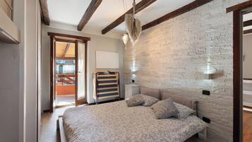 1 camera, ferro/asse da stiro, Wi-Fi gratuito, lenzuola