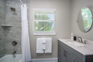 Bathtub