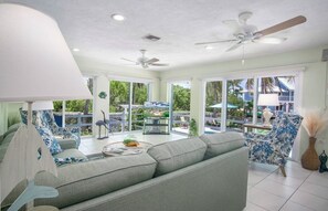 Flat-screen TV - Beach House is a stunning and spacious 2bed/2bath with private pool & steps to Sombrero Beach! (Marathon)