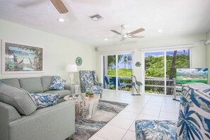Flat-screen TV - Beach House is a stunning and spacious 2bed/2bath with private pool & steps to Sombrero Beach! (Marathon)