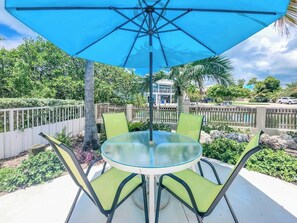 Outdoor dining - Beach House is a stunning and spacious 2bed/2bath with private pool & steps to Sombrero Beach! (Marathon)