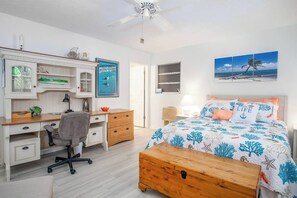 2 bedrooms, desk, free WiFi, bed sheets