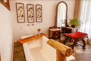 Premium Vila Baia | Phòng tắm | Đồ dùng nhà t ắm miễn phí, máy sấy tóc, khăn tắm, xà phòng 