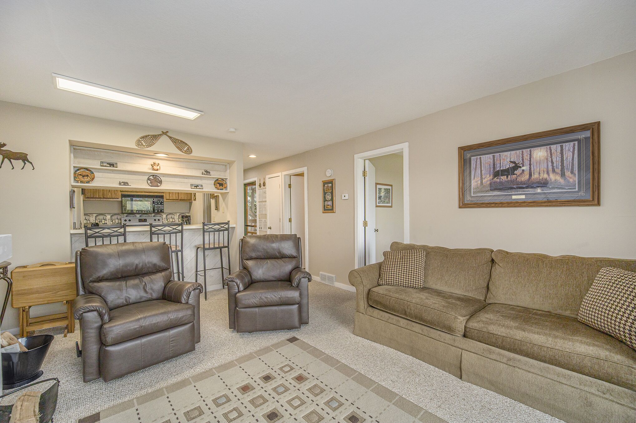 Lake Bellaire Sunset Views | Cozy 1 Bed Condo near Lakeview Hotel