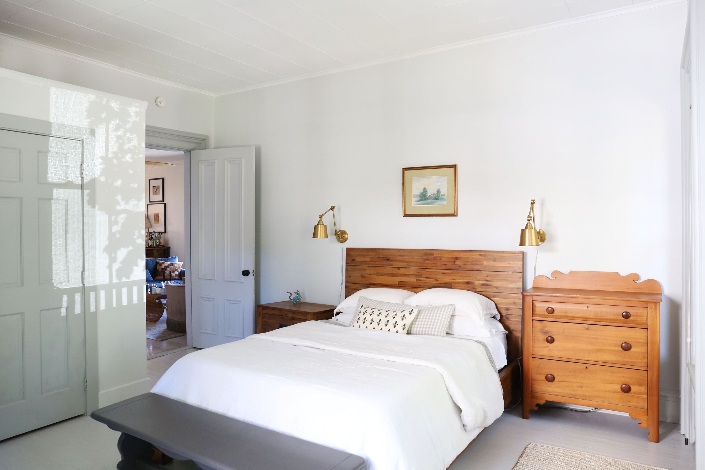 Remodeled1800s Victorian in heart of Ithaca- Close to parks and downtown