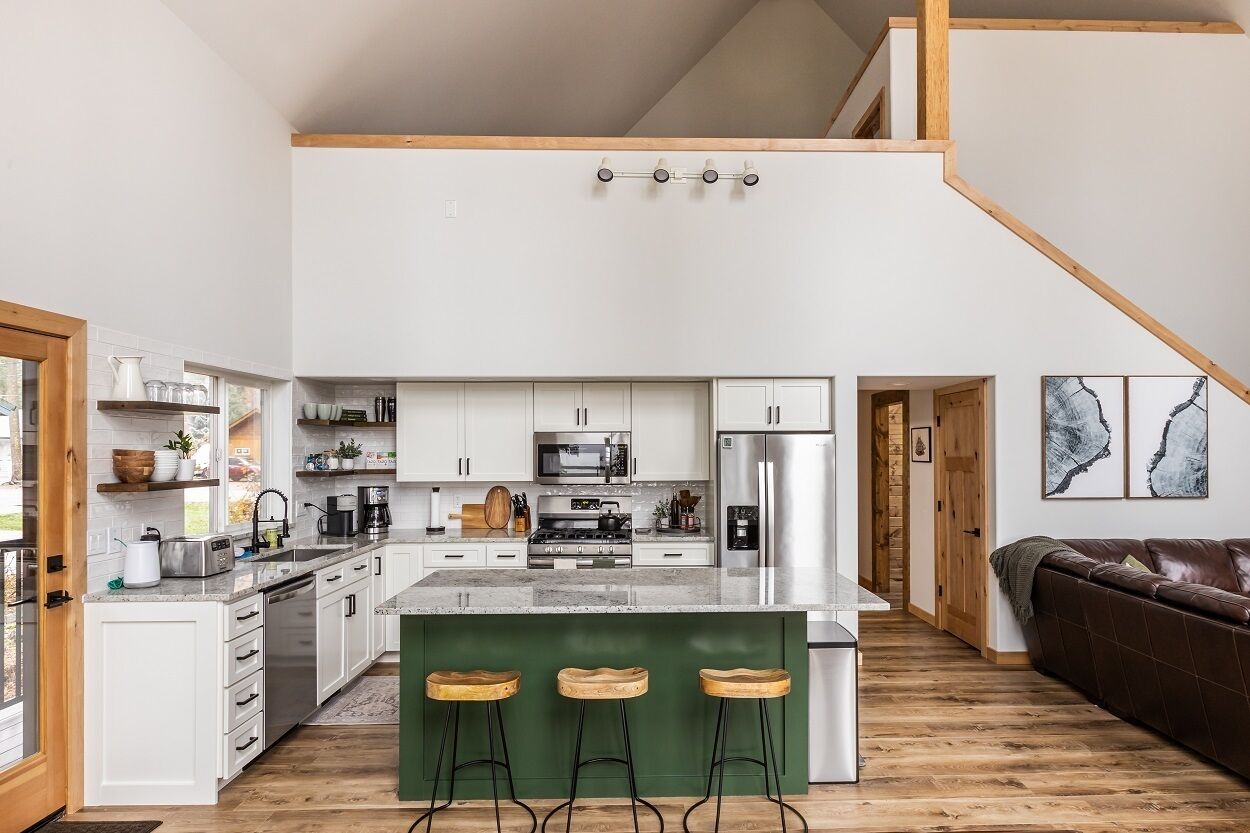 #1Romantic Getaway! SunCountry Golf Community/Views/HotTub/GmRm/WoodFireplace