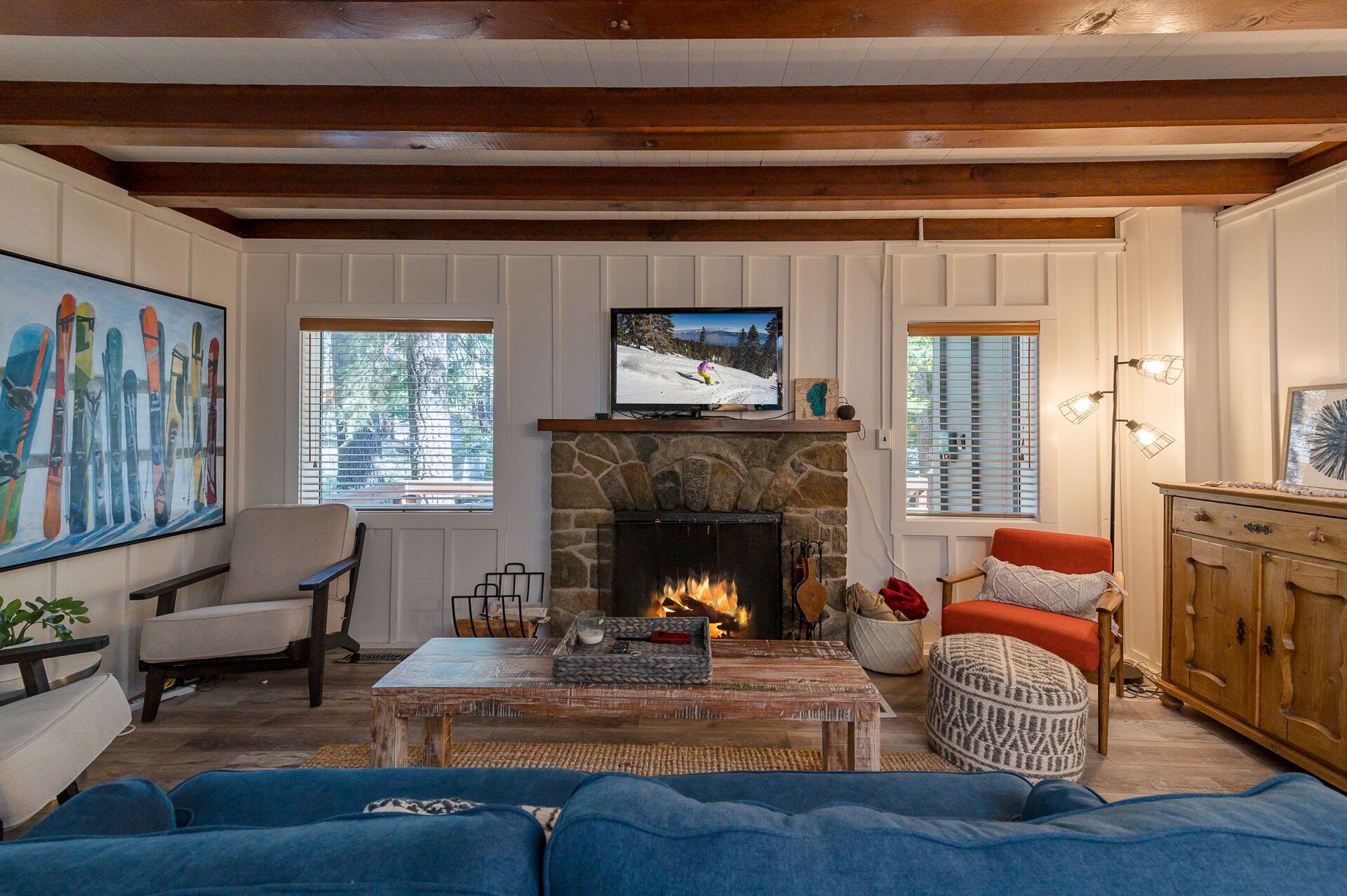 Cozy Updated Tahoe Park Gem! Pet Friendly!