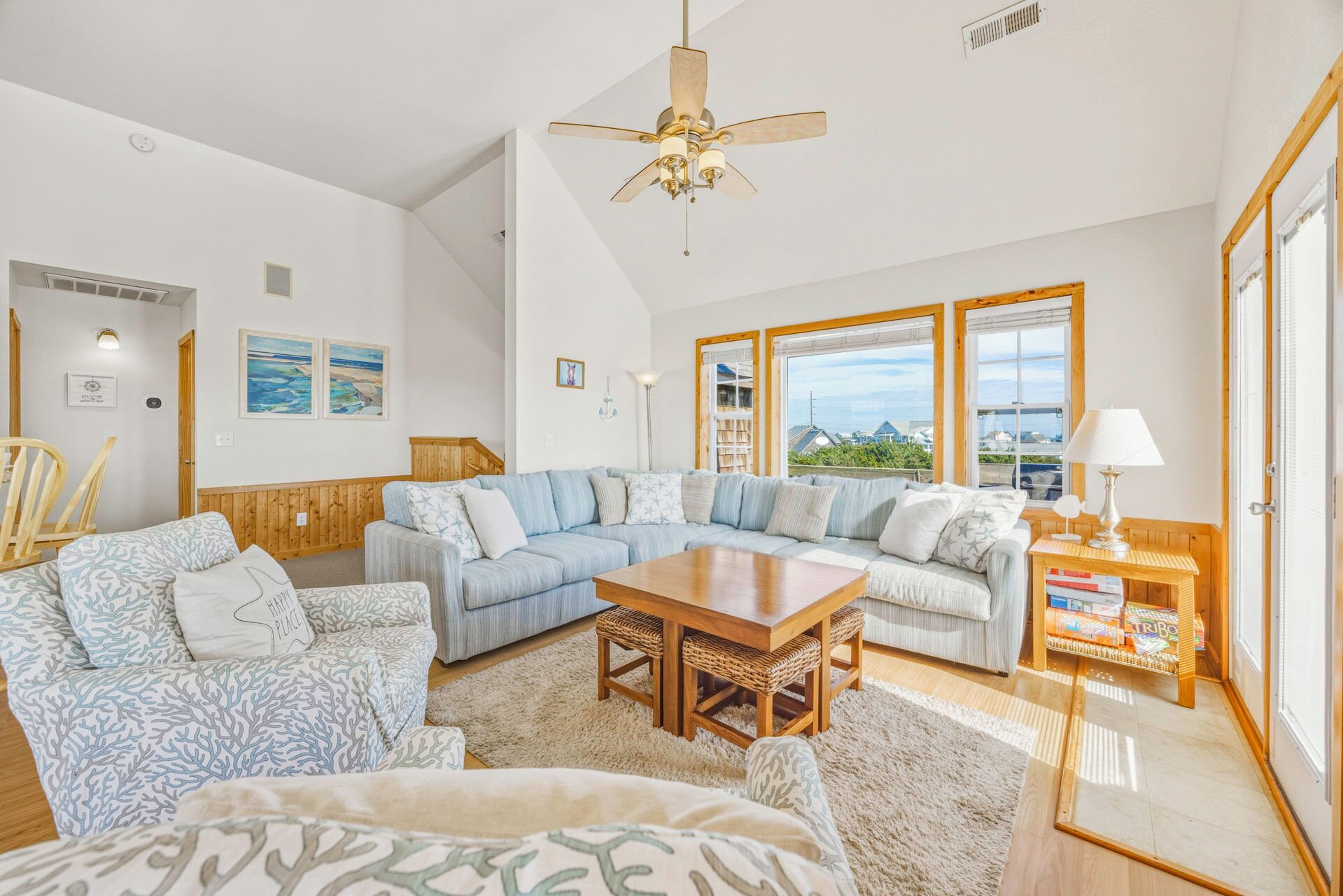 Smart TV, DVD player, stereo