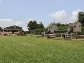 Property grounds - Lime Kiln (Bristol)