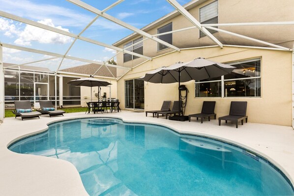 Outdoor pool, a heated pool - This charming 5-bedroom villa with a private heated pool is a modern oasis. (Davenport)