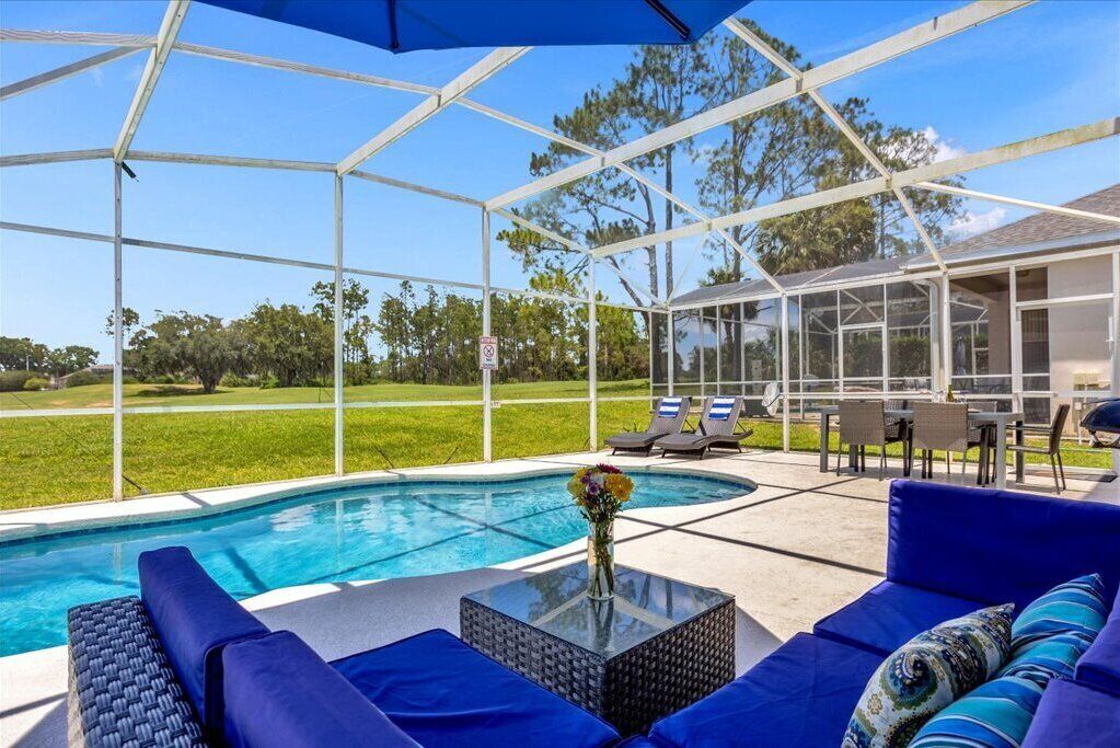 حمّام سباحة خارجي، حمّام سباحة مُدفَّأ