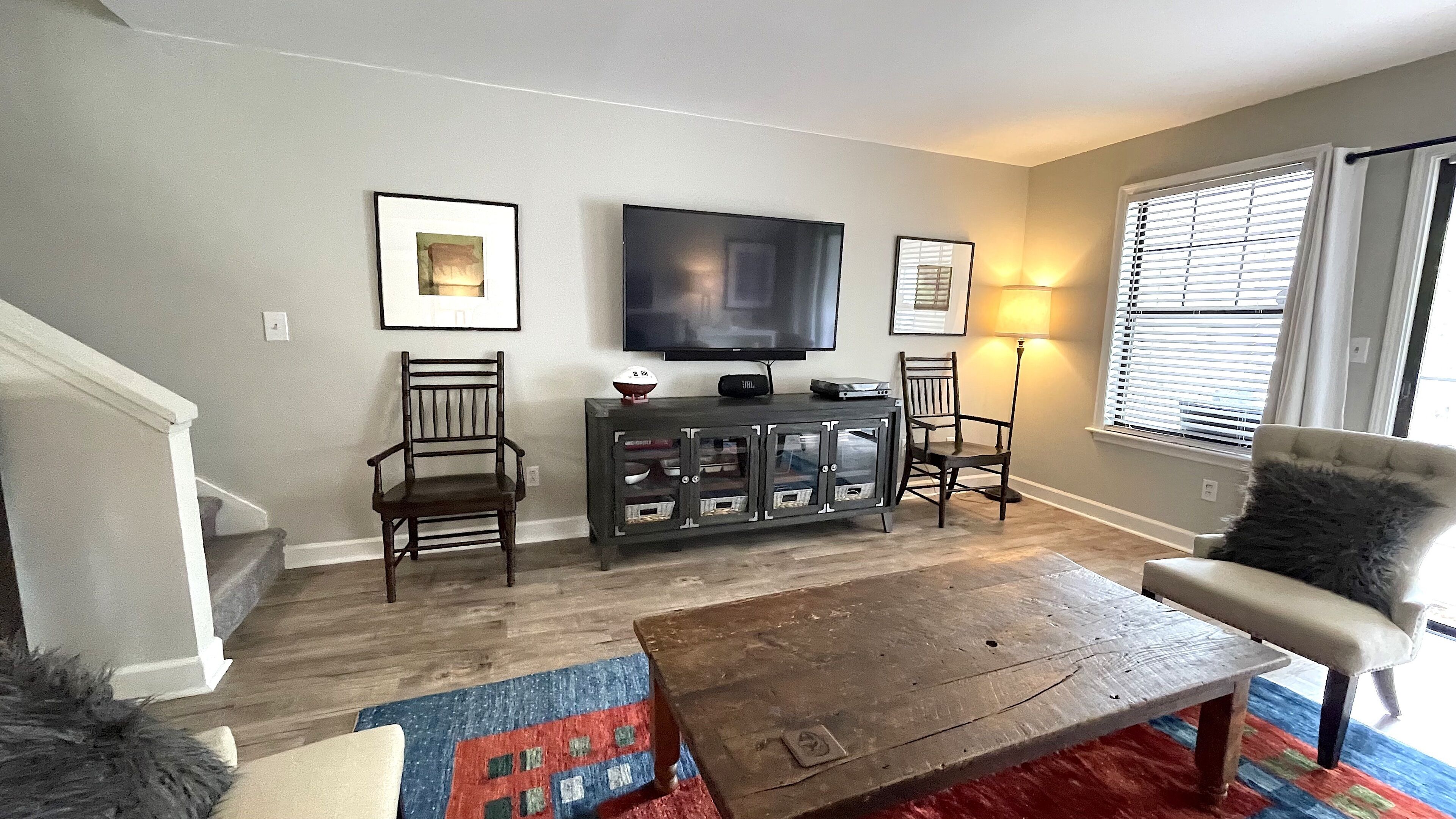 Athen Condo 1 mile to stadium and downtown!