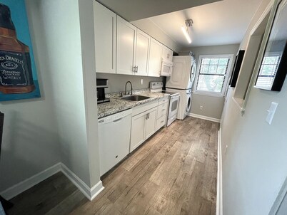 Athens Condo 1 mile to stadium and downtown!