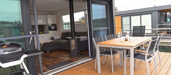 Houseboat "Dolce Vita" on Bärwaldersee in the Lusatian Lake District